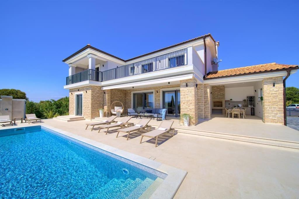 Luxury Villa Harmony With Heated Pool And Seaview Vrh  Exterior photo
